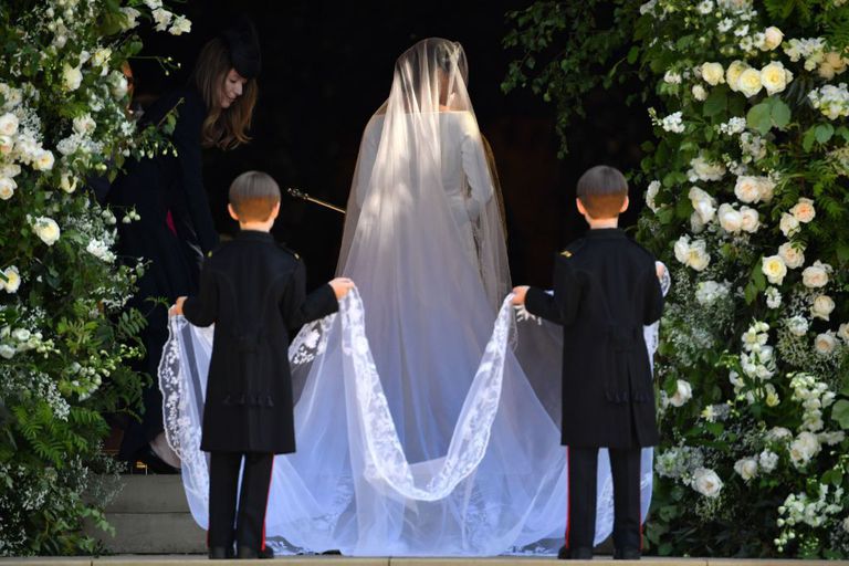 Best Looks From The #RoyalWedding & How To Get Meghan Markle's Wedding Look-Pamper.my