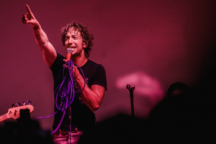 #Scenes: Albert Hammond Jr Brought His Rhythmic Beats During The U Mobile Exclusive Pre-Good Vibes Festival 2018 Party At The Bee, Publika-Pamper.my