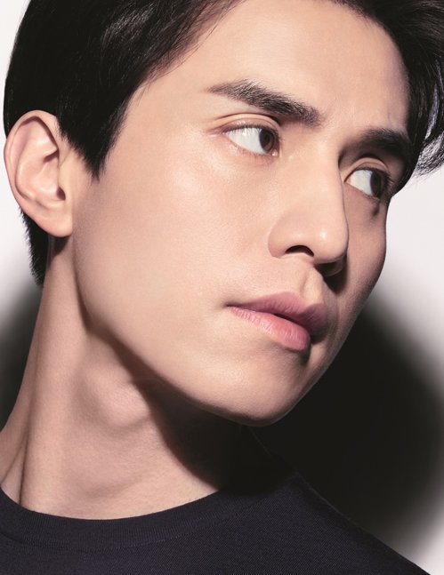 Boy De Chanel Lee Dong Wook