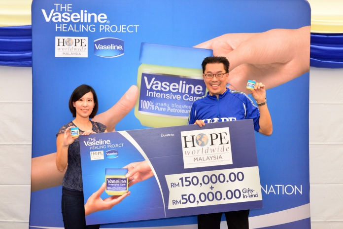 #Scenes: Vaseline Malaysia Collaborates With HOPE Worldwide Malaysia For The Second Annual Vaseline Healing Project-Pamper.my