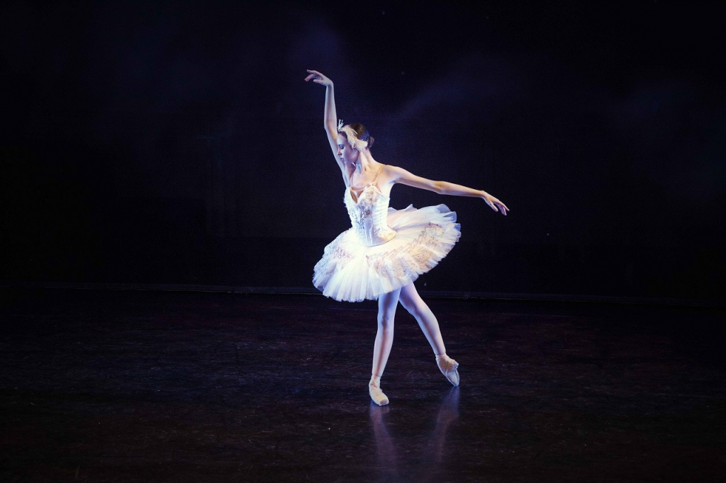 #PamperGirlPowerTalks: Ballerina Natasha Watson On Playing The Graceful Odette In Swan Lake-Pamper.my