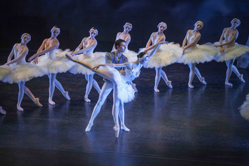 #PamperGirlPowerTalks: Ballerina Natasha Watson On Playing The Graceful Odette In Swan Lake-Pamper.my