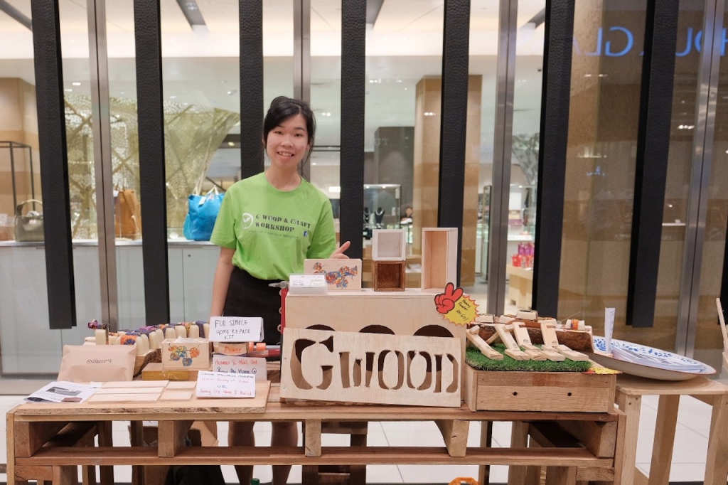 Wood crafts by G Wood & Craft at Merdeka Kraf