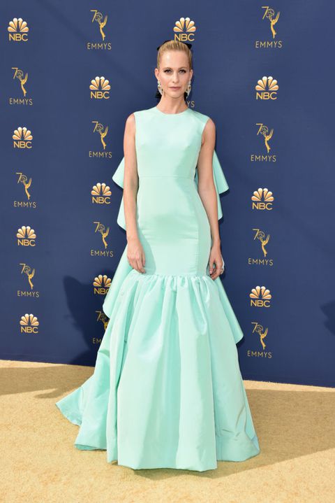 poppydelevingne-emmys-2019-1537225732