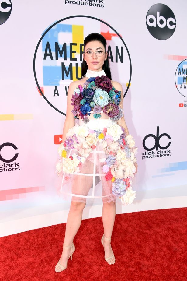 0_2018-American-Music-Awards-Red-Carpet