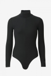 alexander-wang-uniqlo-fw18-collection-womens-34-800×1200