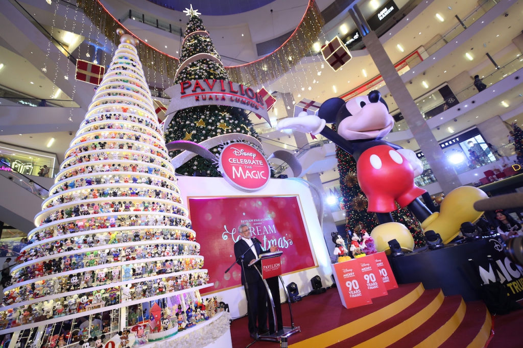 Guest of Honour YB Tuan Haji Khalid Bin Abd. Samad, Minister of Federal Territories giving a speech during the launch of ‘Disney Celebrate The Magic: Dream Christmas’ at Pavilion KL last night