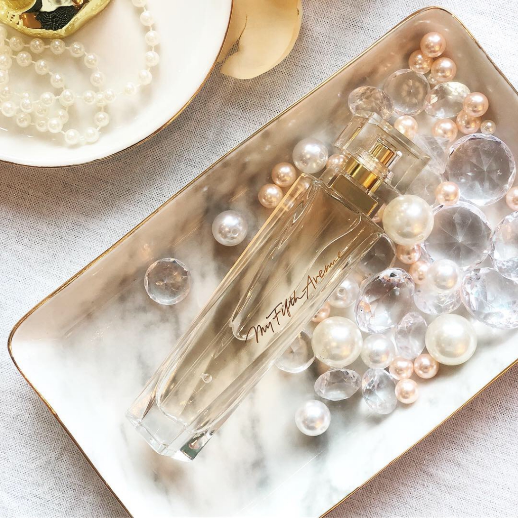 #NewIn Elizabeth Arden: Retinol Ceramide Capsules Line Erasing Night Serum & My Fifth Avenue