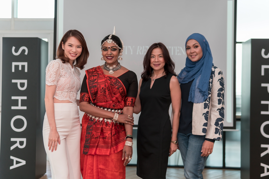 (from left) Khoo Mei Sze,