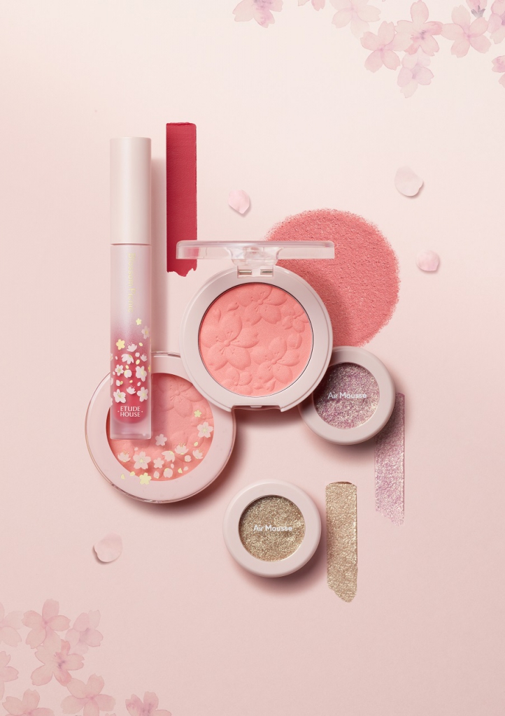 Time For A Blossom Picnic With Etude House's 2019 Cherry Blossom Picnic Collection!