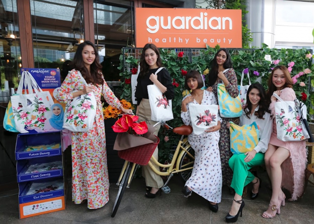 Guardian Malaysia's tote bags for ramadan